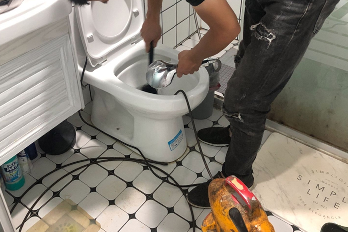 昭苏疏通下水道